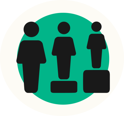 Green icon with three people standing on steps