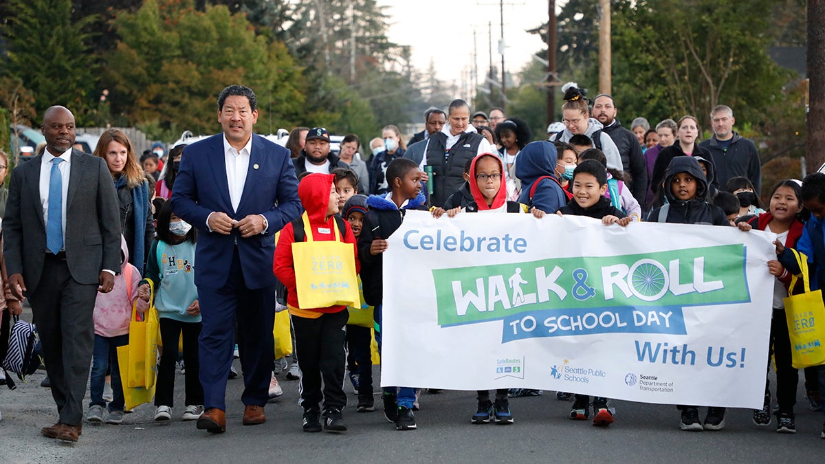 Walk to School Day at Dunlap Seattle Public Schools