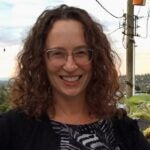 picture of librarian Ms. Appleyard