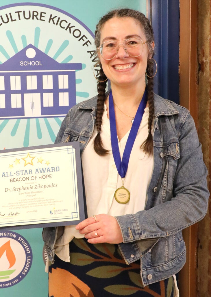 Dr. Stephanie Zikopoulos