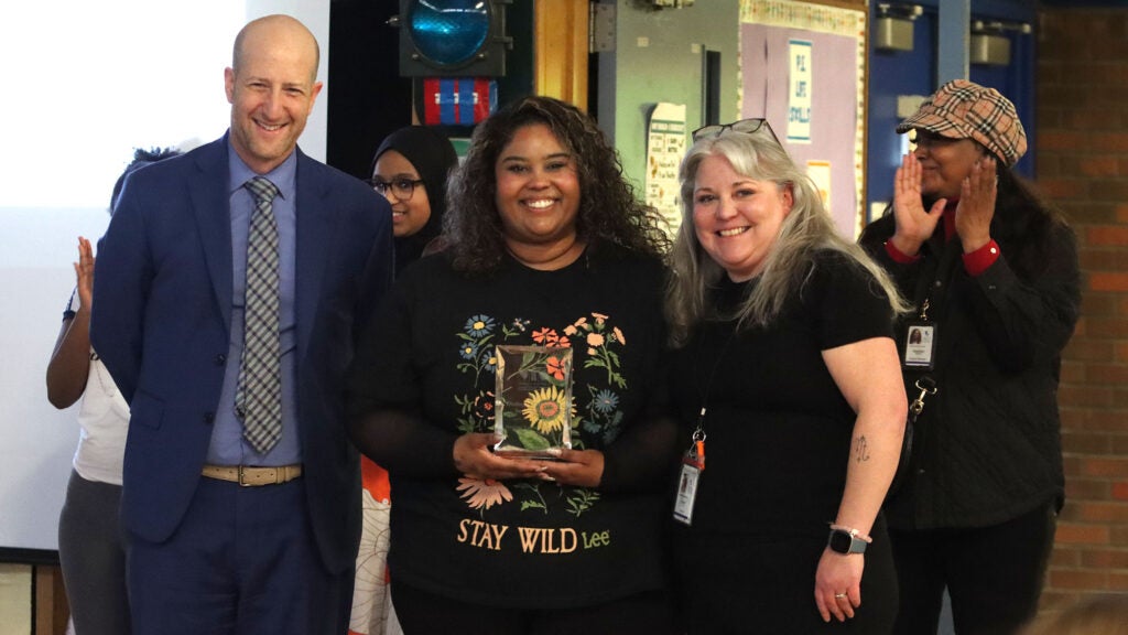 Sanislo Miss Dez Award