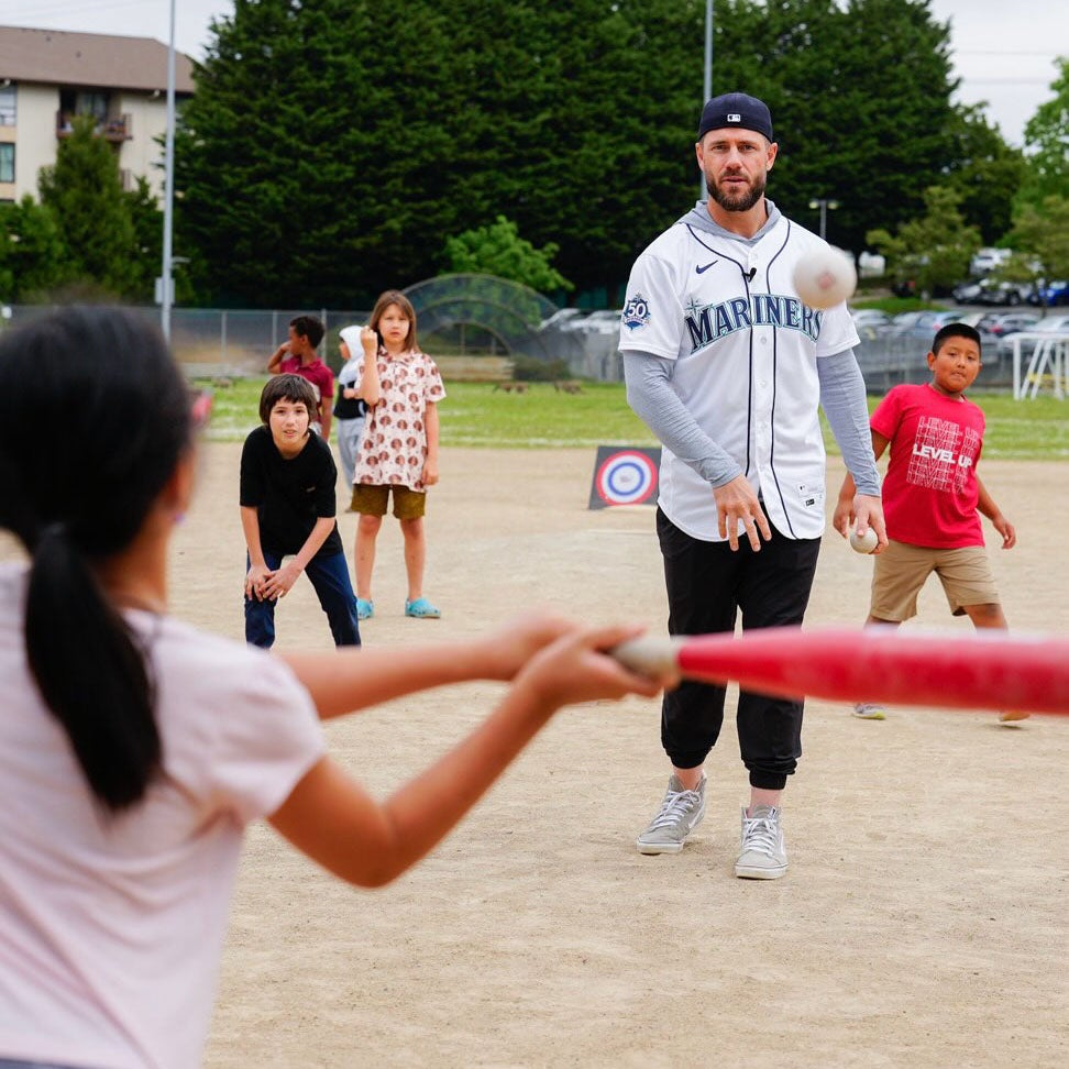 Regional Roundup Mariners Rainier View Swing 1
