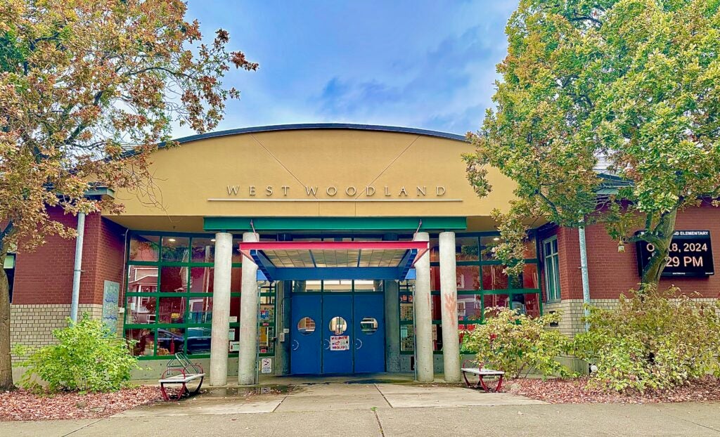 Picture of the front of the West Woodland Elementary School building