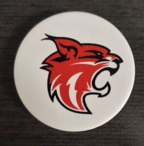 White circle pop socket with red lynx head