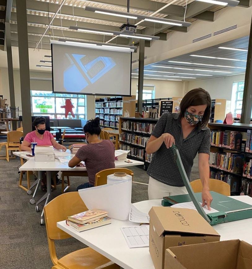 Parent Volunteers in the Library